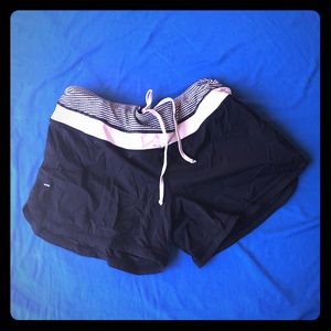 Lululemon women shorts